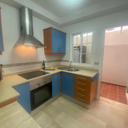 New Renovated Family Above Swimming Pool *