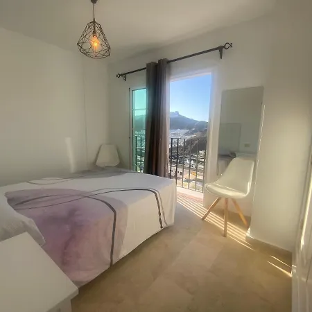 New Renovated Family Above Swimming Pool Puerto Rico (Gran Canaria)