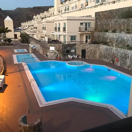 New Renovated Family Above Swimming Pool * Puerto Rico (Gran Canaria)