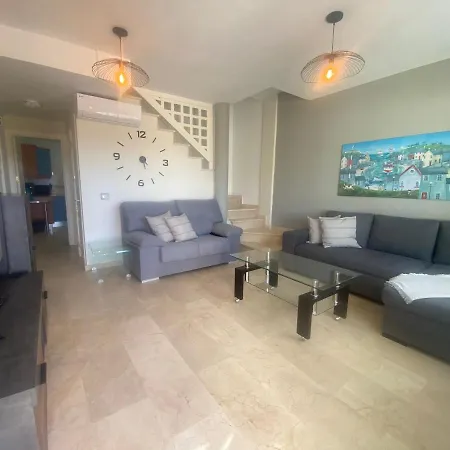 New Renovated Family Above Swimming Pool *