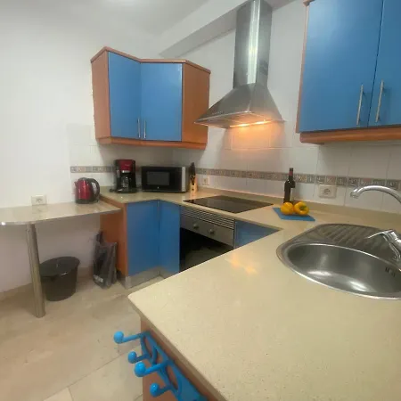 Apartment New Renovated Family Above Swimming Pool