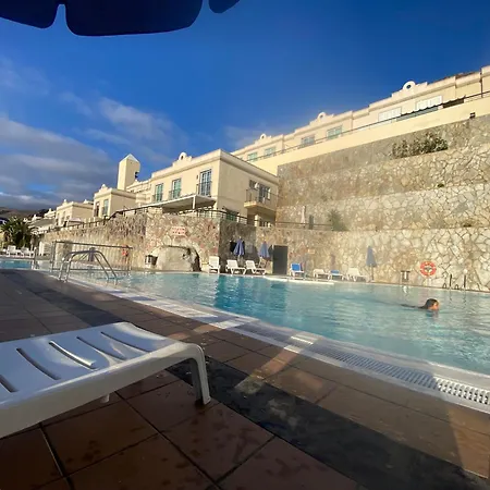 New Renovated Family Above Swimming Pool Apartment